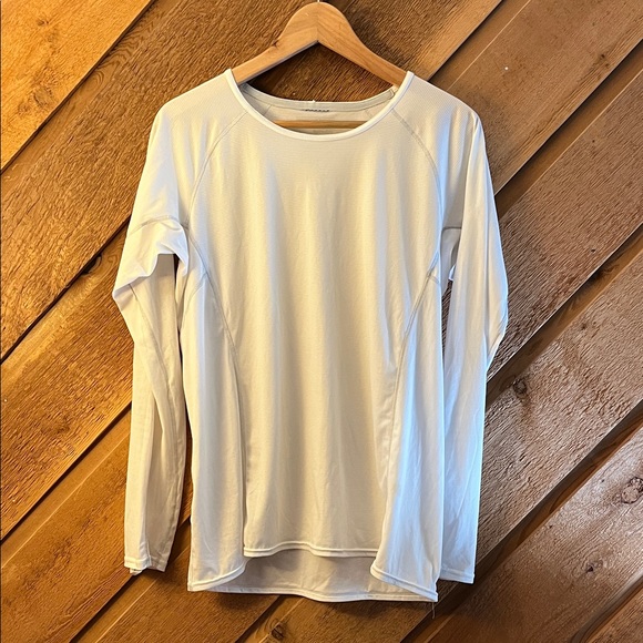 Patagonia Capilene Cool White Base Layer - Picture 1 of 3
